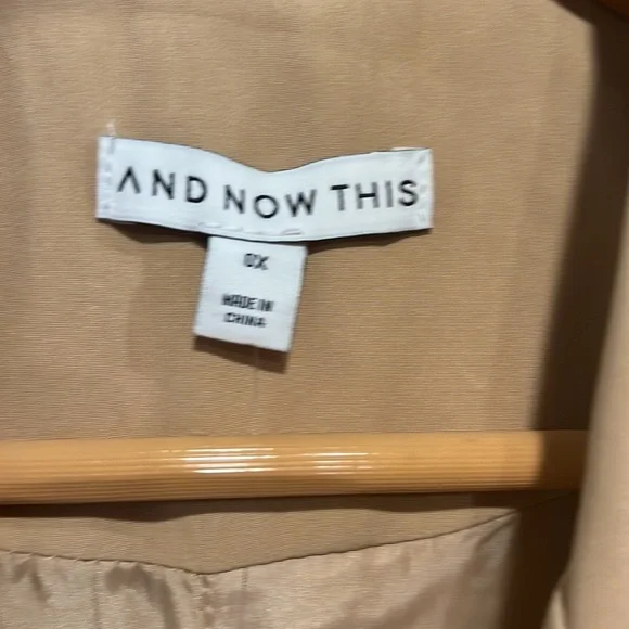 Trendy Plus Size Oversized Tan Blazer - Picture 3 of 8